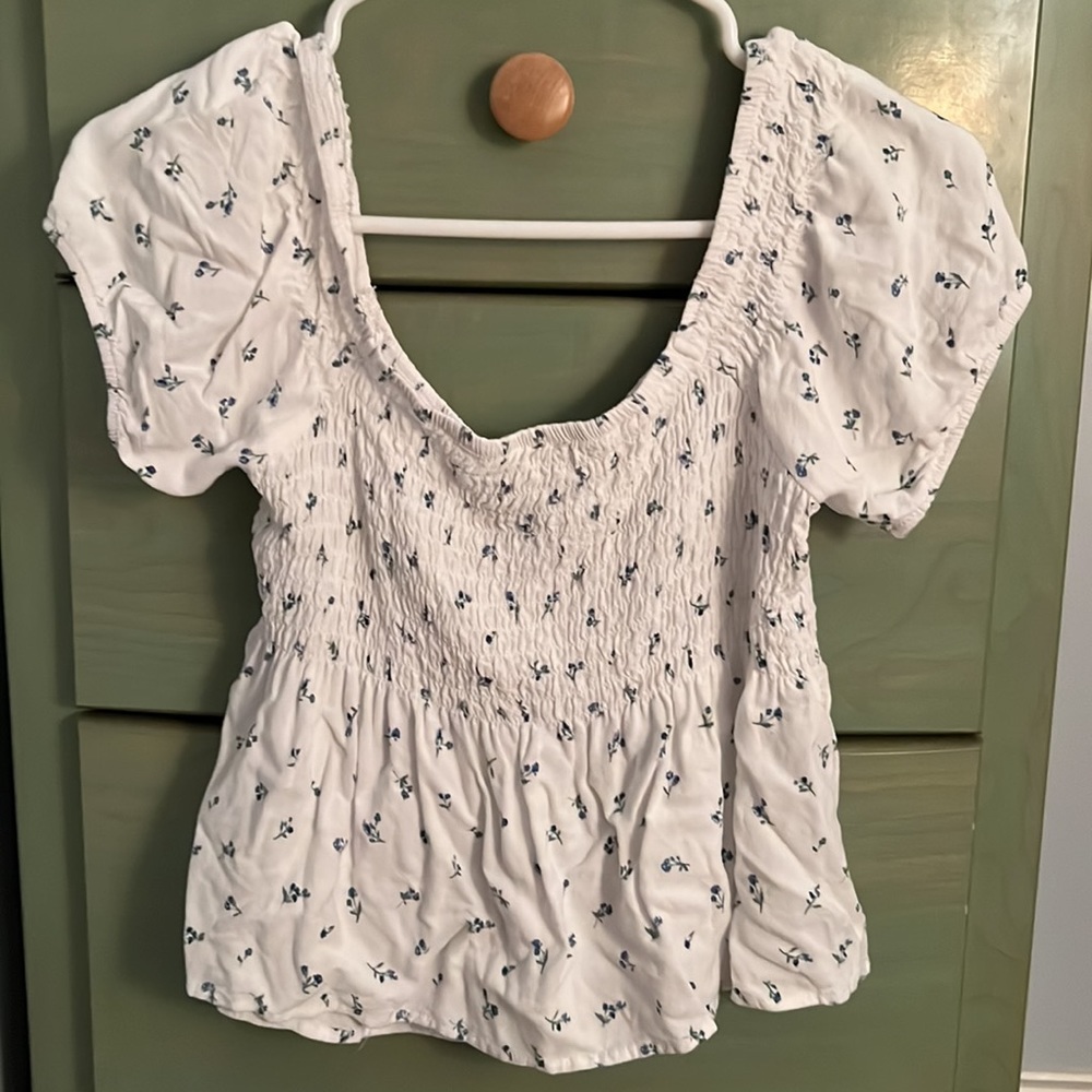 LA hearts Smocked white floral shirt - Picture 3 of 3